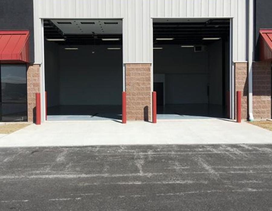 3000sf For Lease in Oshkosh, WI